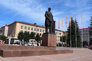 Monument to Lenin image