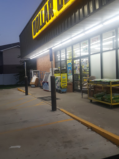 Discount Store «Dollar General», reviews and photos, 2000 Cedar Plaza Dr, Muscatine, IA 52761, USA