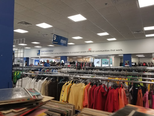 Thrift Store «Goodwill Industries Store & Donation Center», reviews and photos, 561 NJ-23, Pompton Plains, NJ 07444, USA