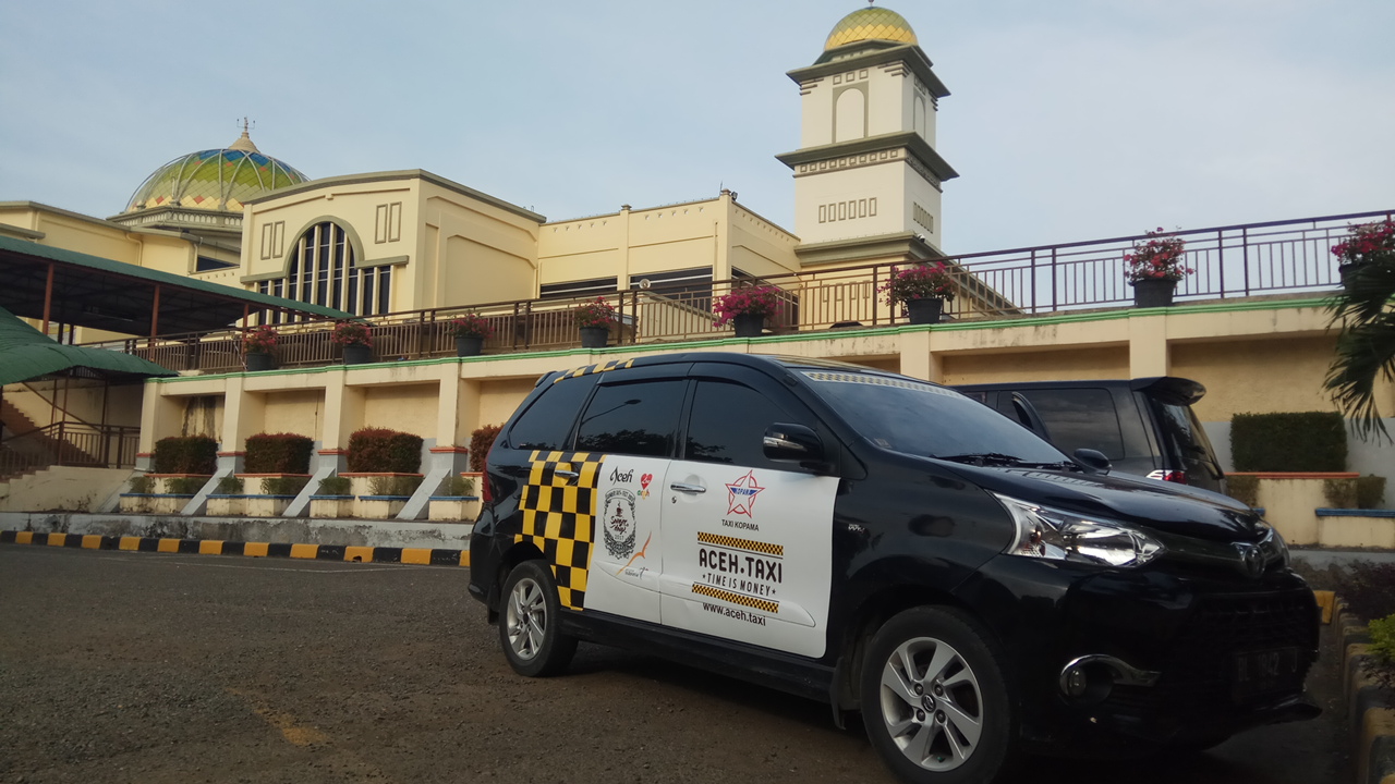 Aceh Taxi Airport Photo