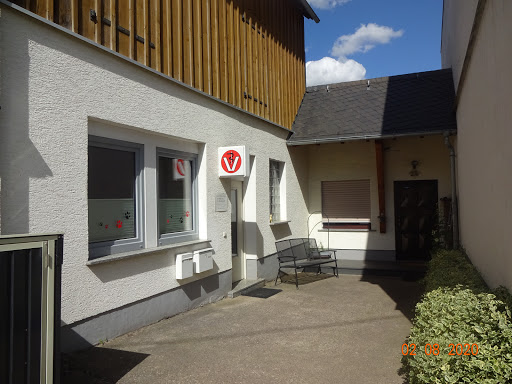 Dr.med.vet. Manfred Götz veterinarian unter Rheinböllen, 