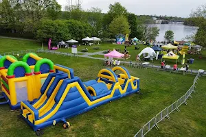 Jeux Gonflables Gatineau - Bouncy Castle & Inflatable Games Ottawa image