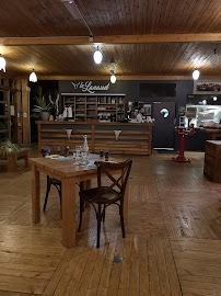 Atmosphère du Restaurant français Restaurant Le Lanaud à Saint-Hilaire-Bonneval - n°8