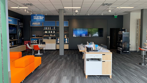 Cell Phone Store «AT&T», reviews and photos, 450 State Rd, North Dartmouth, MA 02747, USA