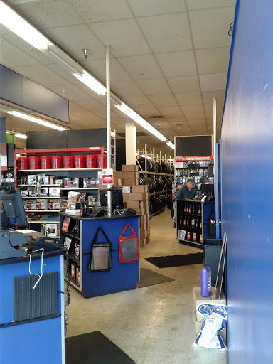 Auto Parts Store «Pep Boys Auto Parts & Service», reviews and photos, 3700 Edgmont Ave, Brookhaven, PA 19015, USA