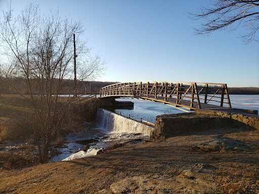 Memorial Park «Governor John Notte Memorial Park», reviews and photos, 1801 Douglas Ave, North Providence, RI 02904, USA