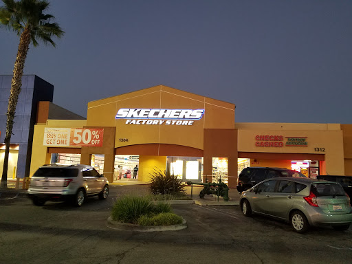 Shoe Store «SKECHERS Factory Outlet», reviews and photos, 1304 S Harbor Blvd, Fullerton, CA 92832, USA