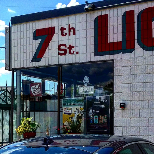 Liquor Store «Liquor Barrel 7th Street», reviews and photos, 665 7th St W, St Paul, MN 55102, USA