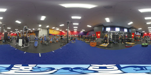 Health Club «Crunch - Carrollwood», reviews and photos, 15798 N Dale Mabry Hwy, Tampa, FL 33618, USA