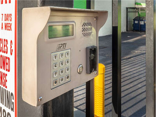 Self-Storage Facility «Storage Post Self Storage Lauderdale Manors», reviews and photos, 2290 NW 19th St, Fort Lauderdale, FL 33311, USA