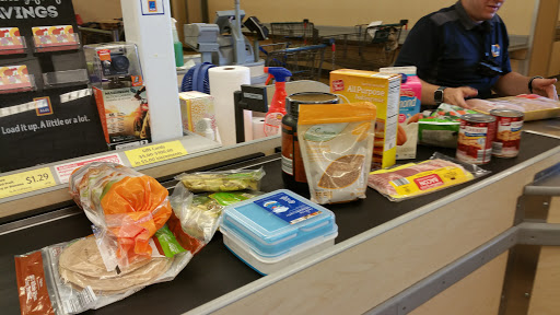 Supermarket «ALDI», reviews and photos, 932 E State St, Athens, OH 45701, USA