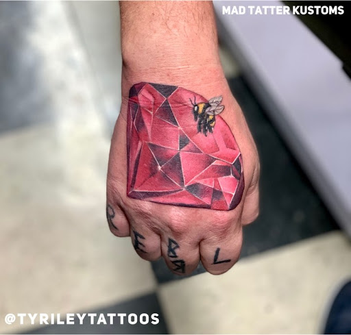 Tattoo Shop «Mad Tatter Kustoms Tattoo & Body Piercing», reviews and photos, 10865 N 85th Ave, Peoria, AZ 85345, USA