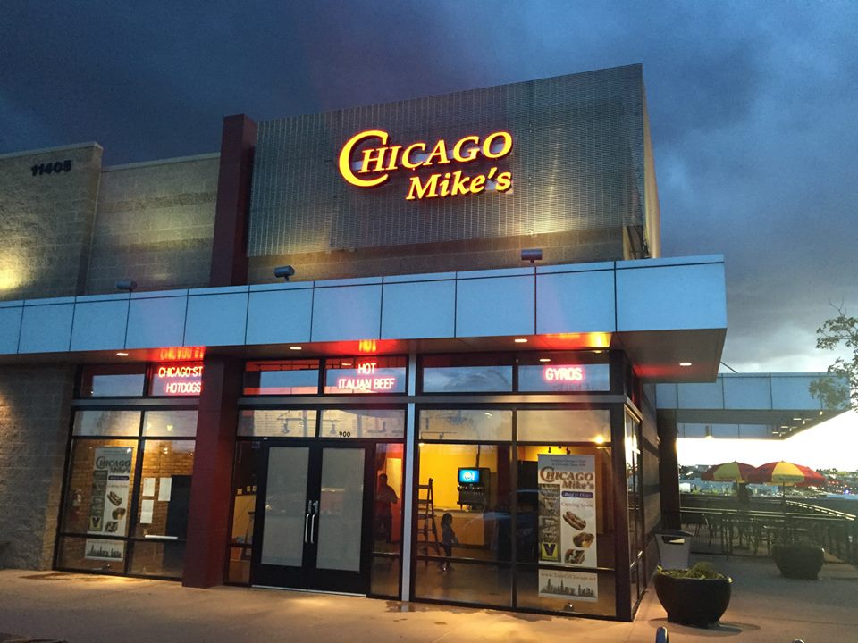 Chicago Mike's Beef & Dogs 80112