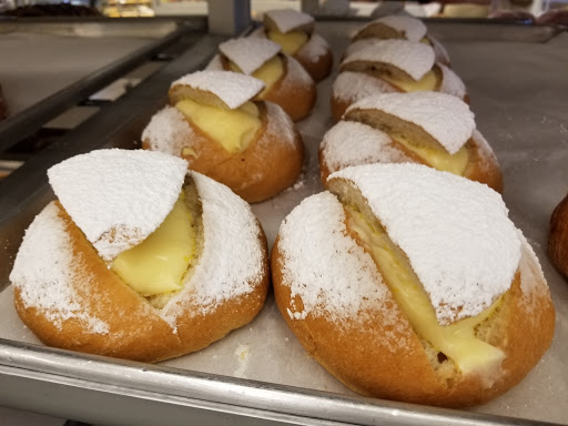 Shopping Mall «Hillcrest Shopping Center», reviews and photos, 1701 N Larkin Ave, Crest Hill, IL 60403, USA