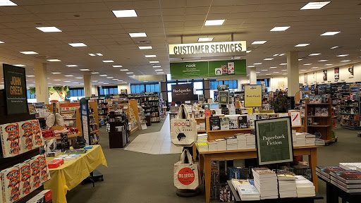 Book Store «Barnes & Noble», reviews and photos, 3701 McKinley Pkwy, Buffalo, NY 14219, USA