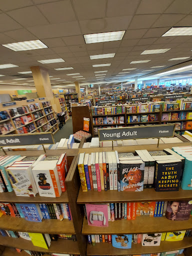Book Store «Barnes & Noble», reviews and photos, 1156 US-46, Woodland Park, NJ 07424, USA