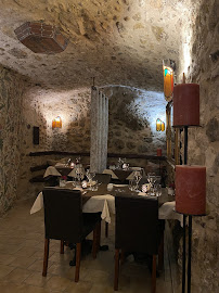 Atmosphère du Restaurant français Au Grand Inquisiteur à Roquebrune-Cap-Martin - n°3