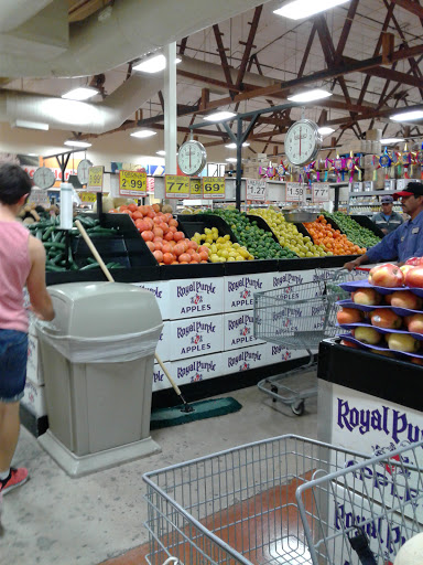 Grocery Store «El Super», reviews and photos, 1575 E Holt Ave, Pomona, CA 91767, USA