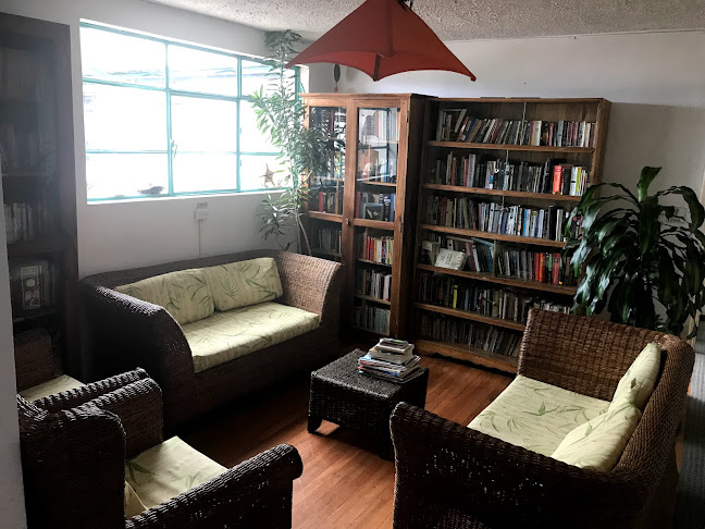 Teléfono de Casa Bambú