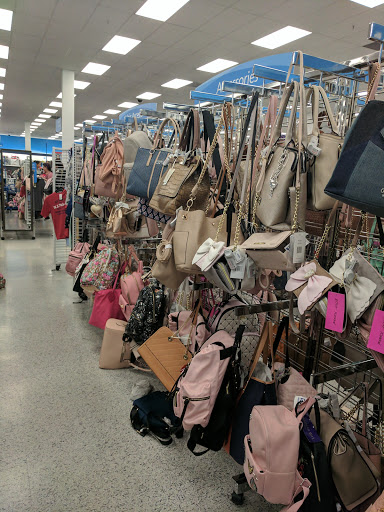 Clothing Store «Ross Dress for Less», reviews and photos, 902 Sepulveda Blvd, Harbor City, CA 90710, USA