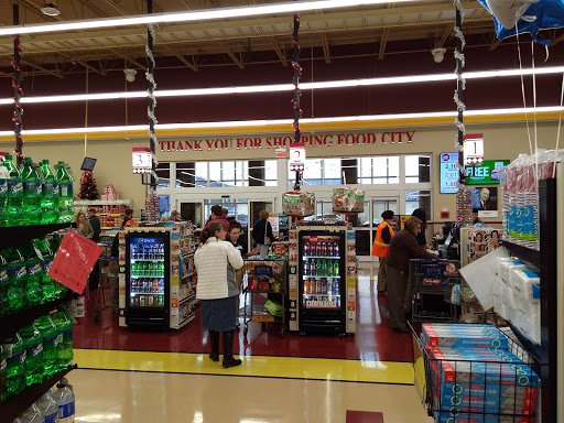 Supermarket «Food City», reviews and photos, 102 N 12th St, Middlesboro, KY 40965, USA
