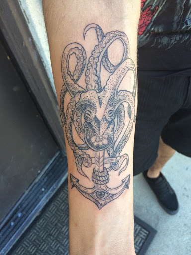 Tattoo Shop «Living Art Gallery Tattoo Lounge», reviews and photos, 3107 S El Camino Real, San Clemente, CA 92672, USA