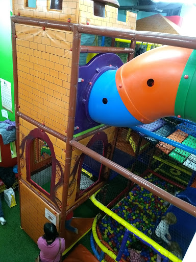 Shopping Mall «DC USA», reviews and photos, 3100 14th St NW, Washington, DC 20010, USA