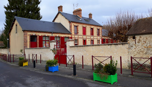 École Élémentaire à Rochefort-en-Yvelines
