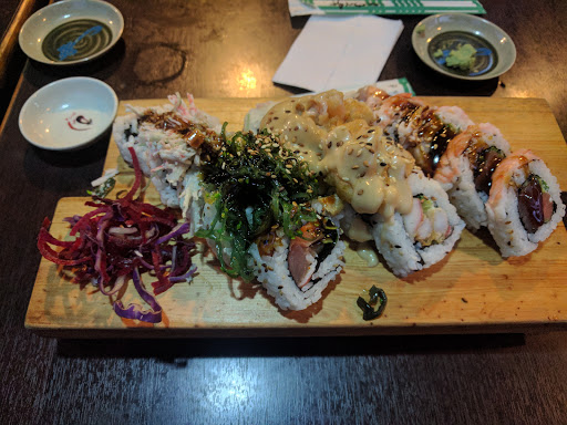 Fujiyama Sushi Bar & Asian Cuisine