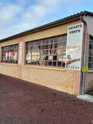 Brocante entreprise de débarras maison cave greniers à La Ferté-Macé