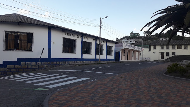 Opiniones de Unidad Educativa Jose Mejia Lequerica en Salcedo - Escuela