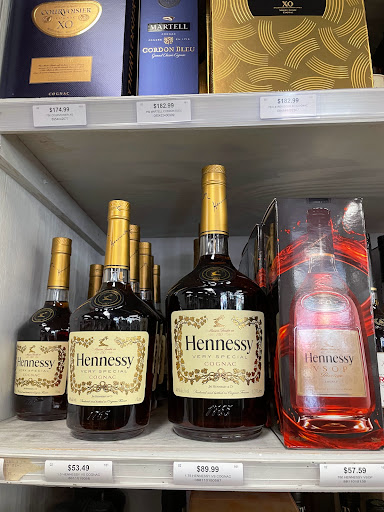 Liquor Store «Ranch Acres Wine & Spirits», reviews and photos, 3324 E 31st St, Tulsa, OK 74135, USA