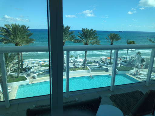 Beach Resort «Hilton Fort Lauderdale Beach Resort», reviews and photos, 505 N Fort Lauderdale Beach Blvd, Fort Lauderdale, FL 33304, USA