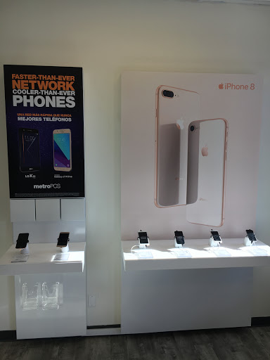 Cell Phone Store «MetroPCS Authorized Dealer», reviews and photos, 3040 3500 S, West Valley City, UT 84119, USA