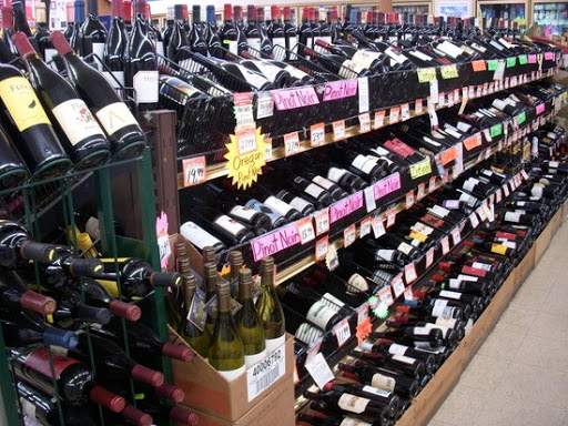 Wine Store «Foremost Liquors», reviews and photos, 275 Green Bay Rd, Wilmette, IL 60091, USA