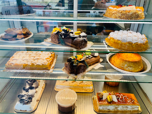 Pão Quente Fátima 3 no Sobreira, Porto