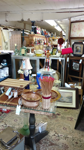 Flea Market «The Douglas Flea Market», reviews and photos, 436 NE Main St, Douglas, MA 01516, USA