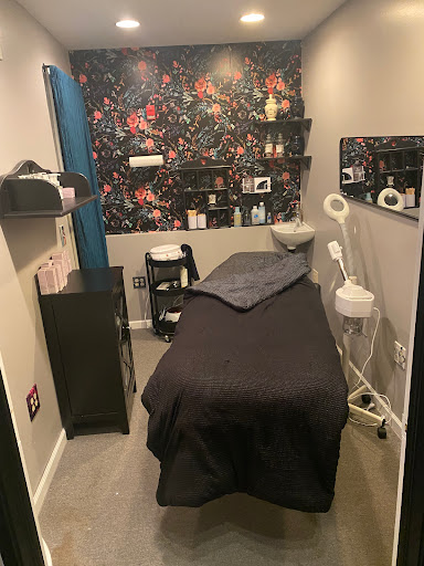 Hair Salon «Eskandalo! Hair Salon», reviews and photos, 12 W 4th St, Bethlehem, PA 18015, USA