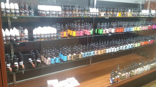 Tobacco Shop «The Hideaway Smoke Shop», reviews and photos, 5275 Red Bug Lake Rd #125, Winter Springs, FL 32708, USA