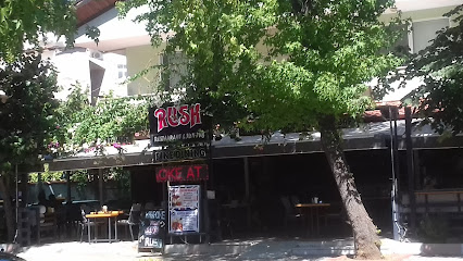 Rush Bar (live music and karaoke)
