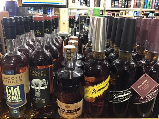 Liquor Store «The Barn Bottle Shop», reviews and photos, 25 Village Pkwy, Pendergrass, GA 30567, USA