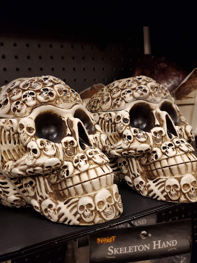 Outlet Mall «Tanger Outlet Tilton», reviews and photos, 120 Laconia Rd, Tilton, NH 03276, USA