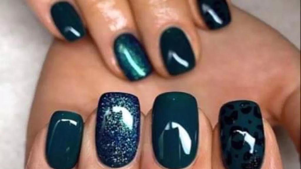 U V Nails 54115