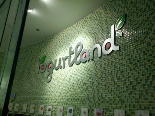 Frozen Yogurt Shop «Yogurtland», reviews and photos, 1000 N Western Ave #102, San Pedro, CA 90732, USA
