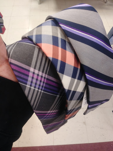 Shopping Mall «Great Western Shopping Center», reviews and photos, 240 N Wilson Rd, Columbus, OH 43204, USA