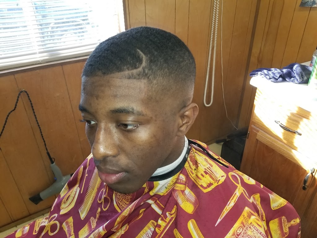 B J's Barber Shop 71671