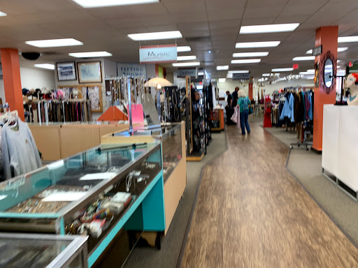 Thrift Store «Seeds of Hope Thrift Store», reviews and photos, 520 E Main Ave, Bismarck, ND 58501, USA