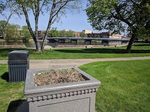 Veterans Memorial Park - photo 72
