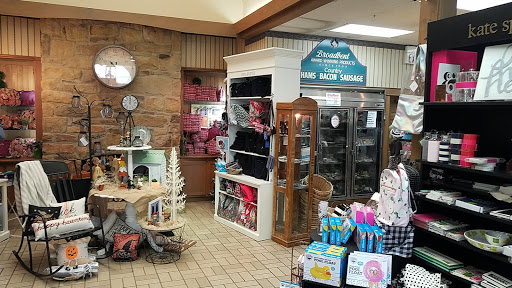 Gift Shop «Broadbent Foods & Gifts», reviews and photos, 5695 Hopkinsville Rd, Cadiz, KY 42211, USA