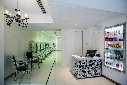 Información y opiniones sobre Peluquería Ella y Él de Salamanca